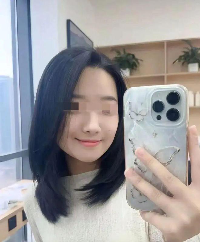 质疑医院延误救治！当地卫健委介入！开元棋牌女子三亚疑被蛇咬身亡家属